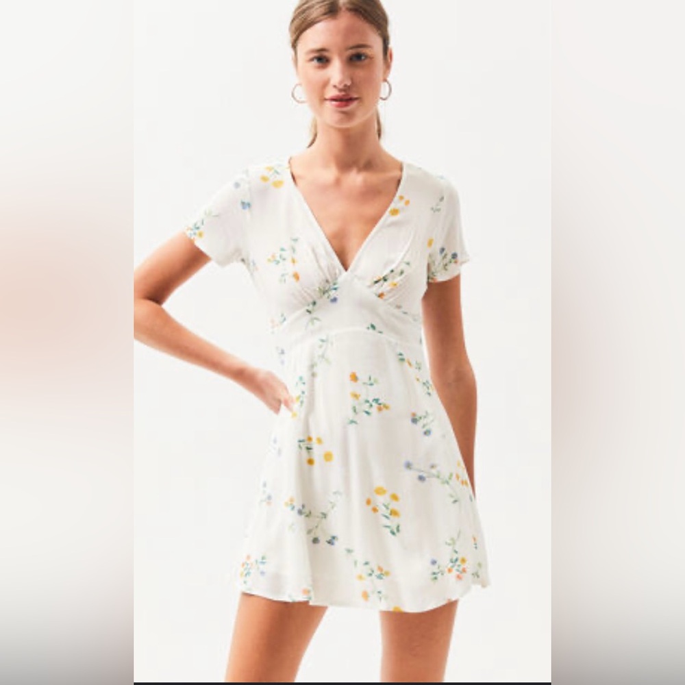La Hearts Bodice Swing Dress White Floral Women’s Size Small